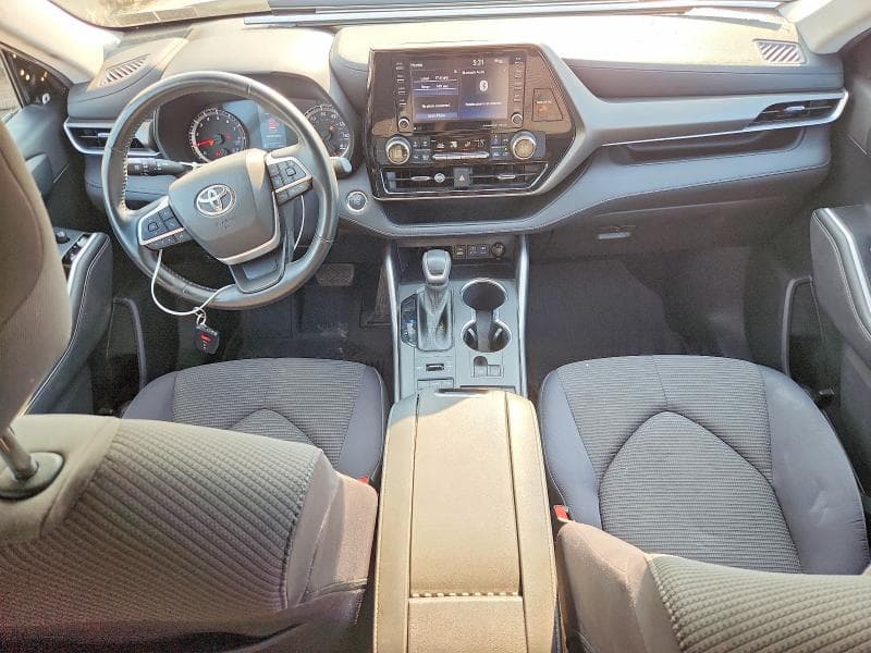 2022 TOYOTA HIGHLANDER LE 8
