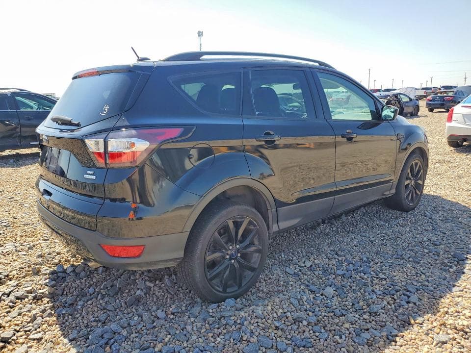 2017 FORD ESCAPE SE 3