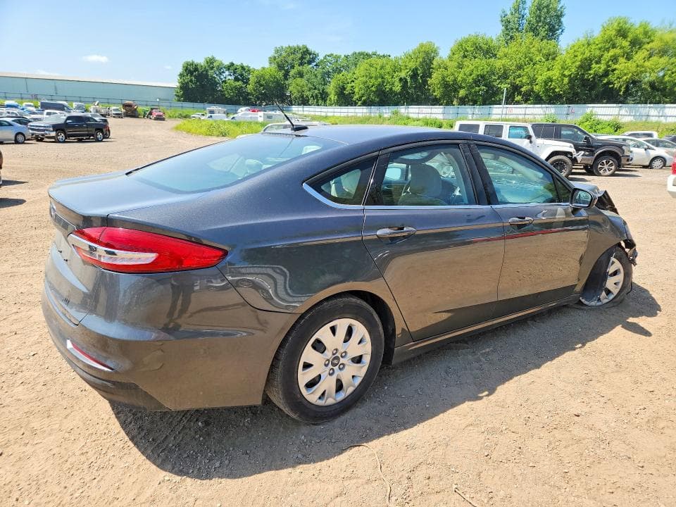 2019 FORD FUSION S 3
