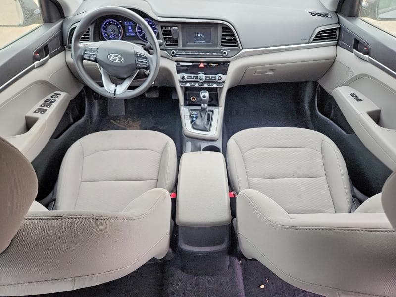 2020 HYUNDAI ELANTRA SE 8