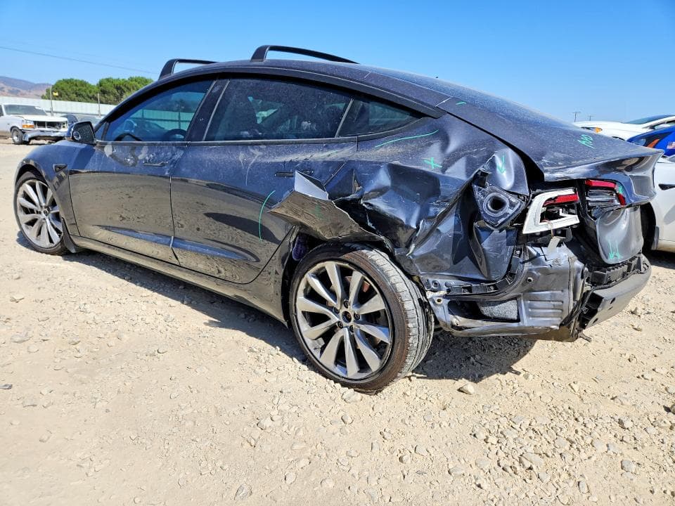 2018 TESLA MODEL 3 2