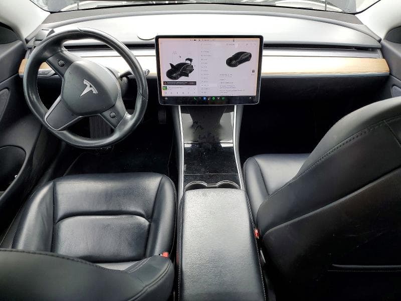 2018 TESLA MODEL 3 8