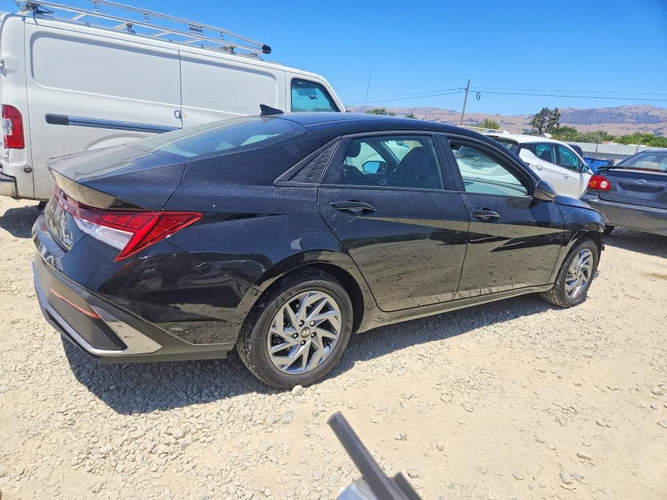 2025 HYUNDAI ELANTRA HYBRID BLUE 3
