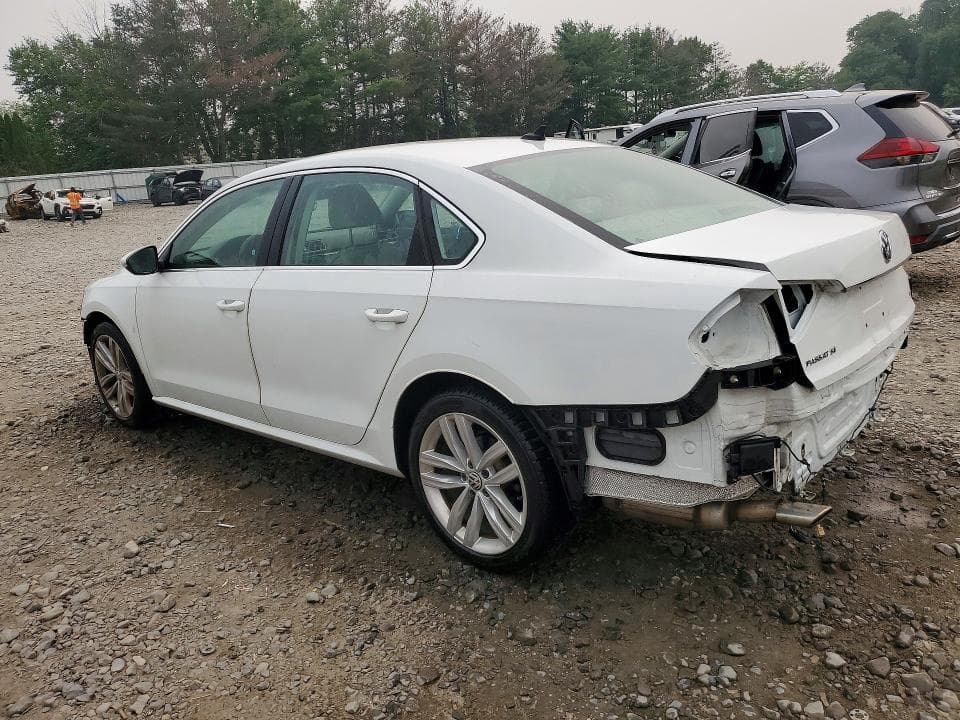 2018 VOLKSWAGEN PASSAT SE 2