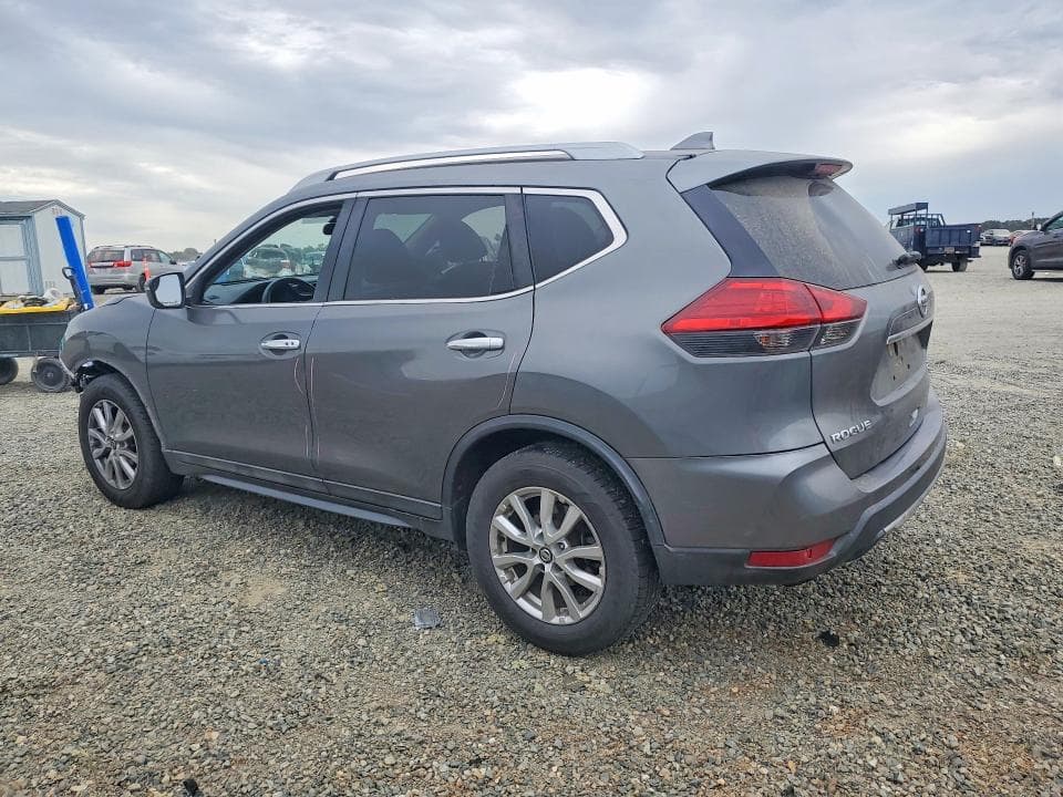 2017 NISSAN ROGUE SV 2