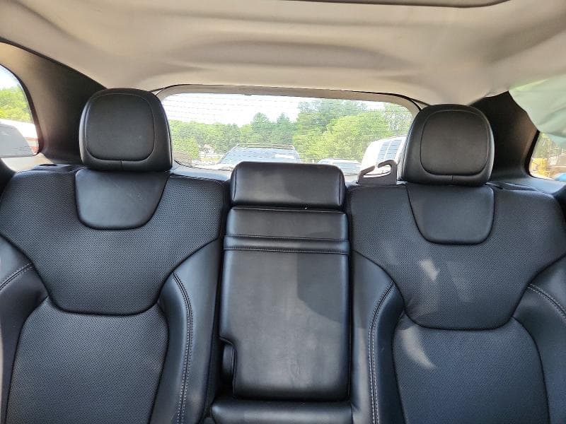 2019 JEEP CHEROKEE LIMITED 10