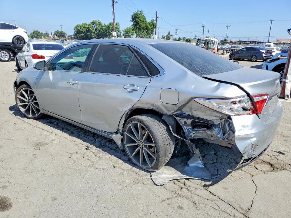 2017 TOYOTA CAMRY LE 2