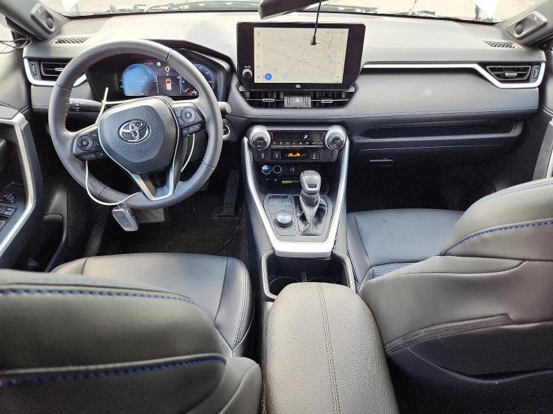 2024 TOYOTA RAV4 XSE 8