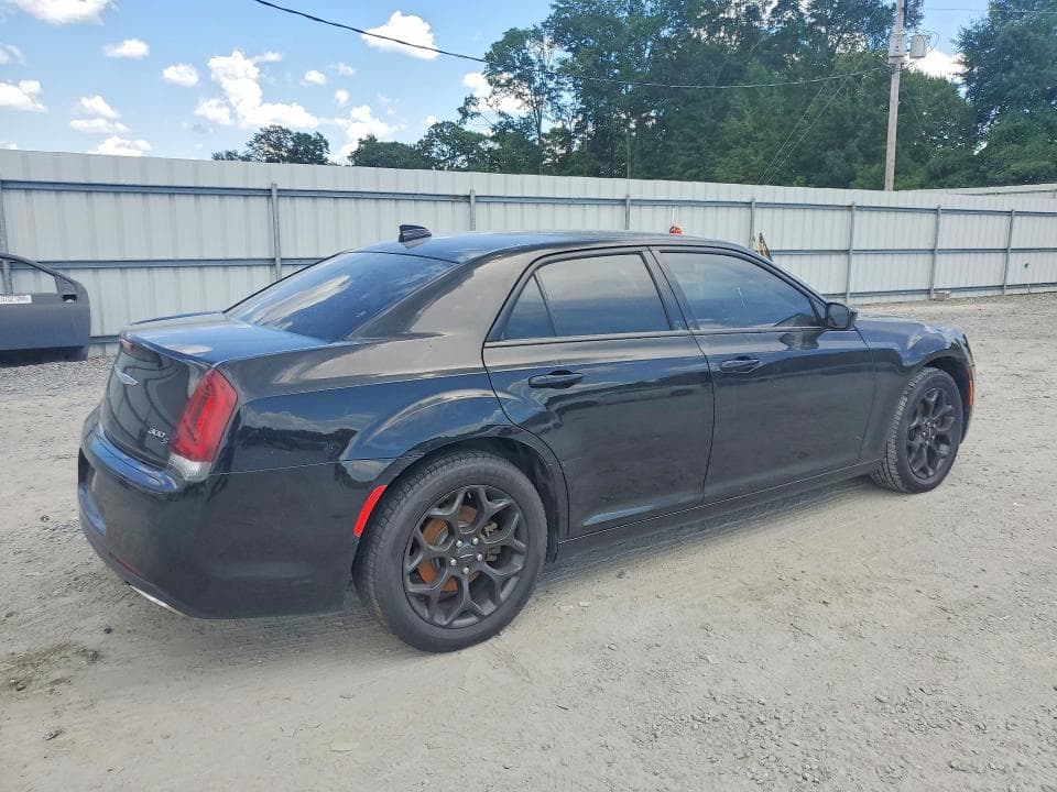 2019 CHRYSLER 300 S 3