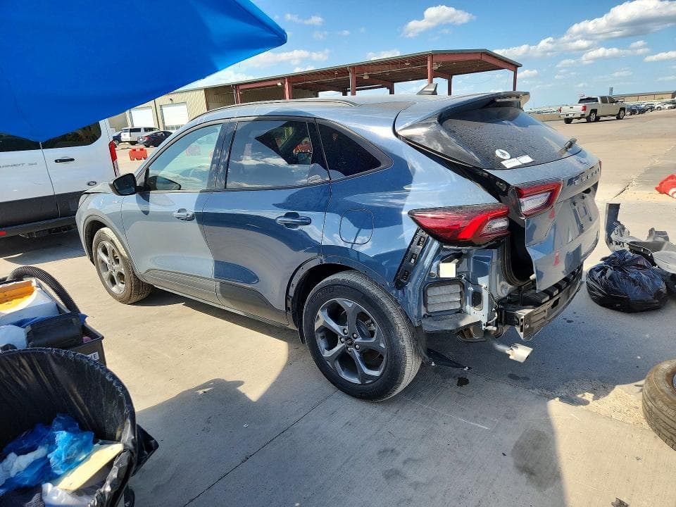 2025 FORD ESCAPE ST LINE 2