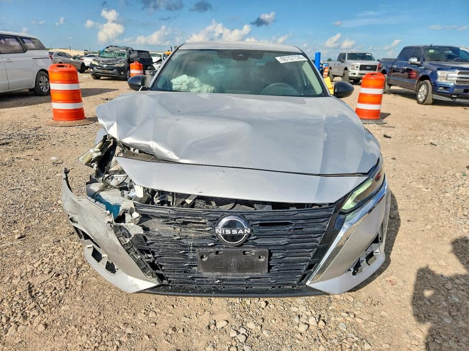 2024 NISSAN ALTIMA S 5
