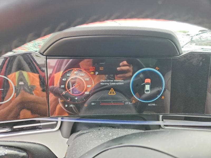 2021 HYUNDAI ELANTRA LIMITED 9