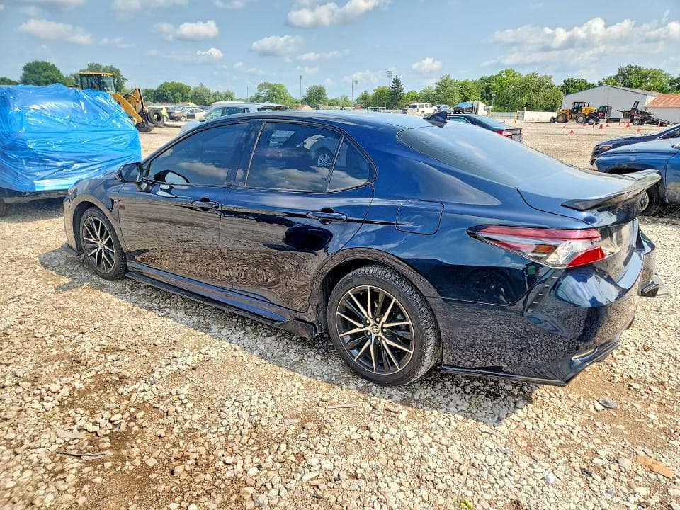 2021 TOYOTA CAMRY SE 2