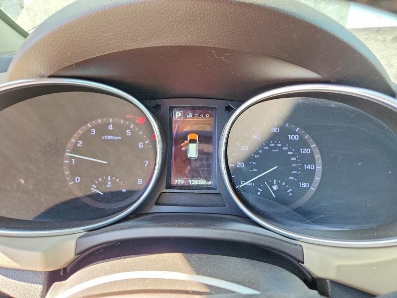 2017 HYUNDAI SANTA FE SE 9