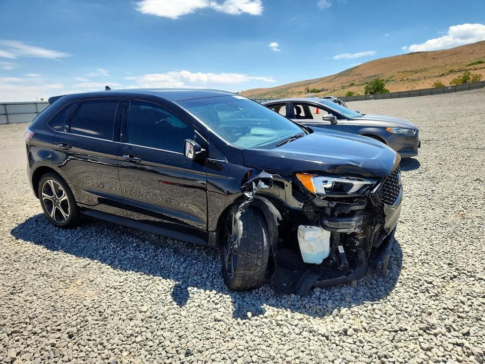 2021 FORD EDGE ST 4