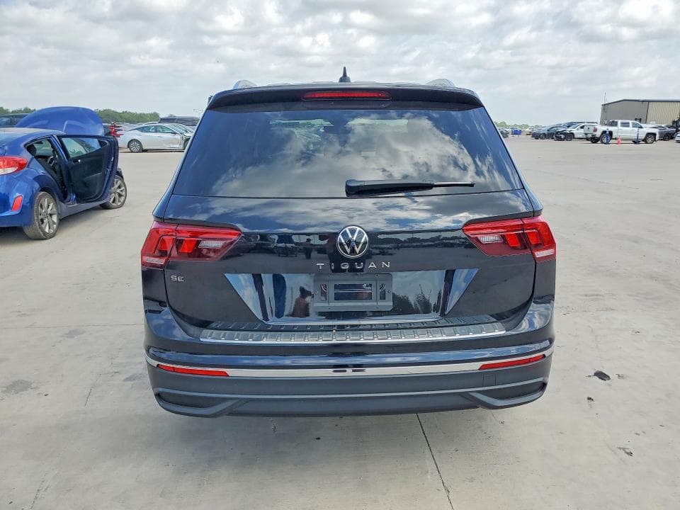 2023 VOLKSWAGEN TIGUAN SE 6