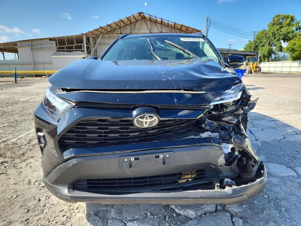 2022 TOYOTA RAV4 XLE PREMIUM 5