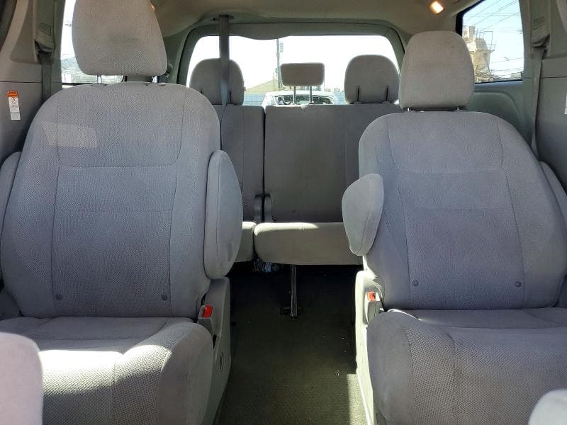 2017 TOYOTA SIENNA L 7-PASSENGER 10