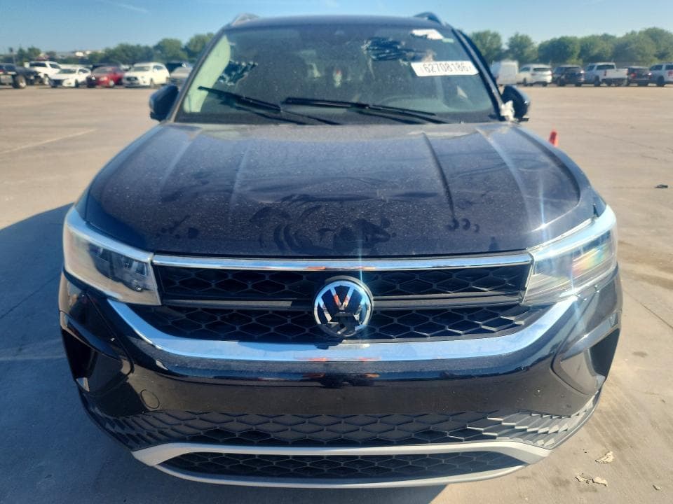 2023 VOLKSWAGEN TAOS SE 5
