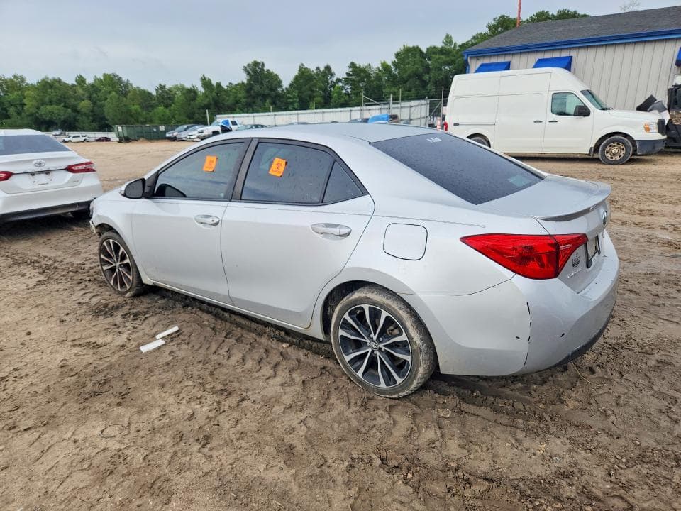 2017 TOYOTA COROLLA SE 2