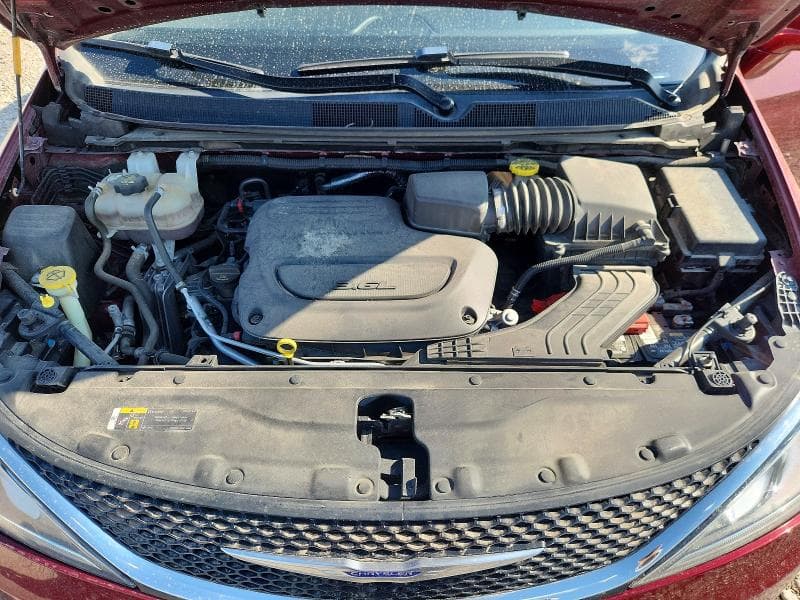 2020 CHRYSLER PACIFICA TOURING L 12