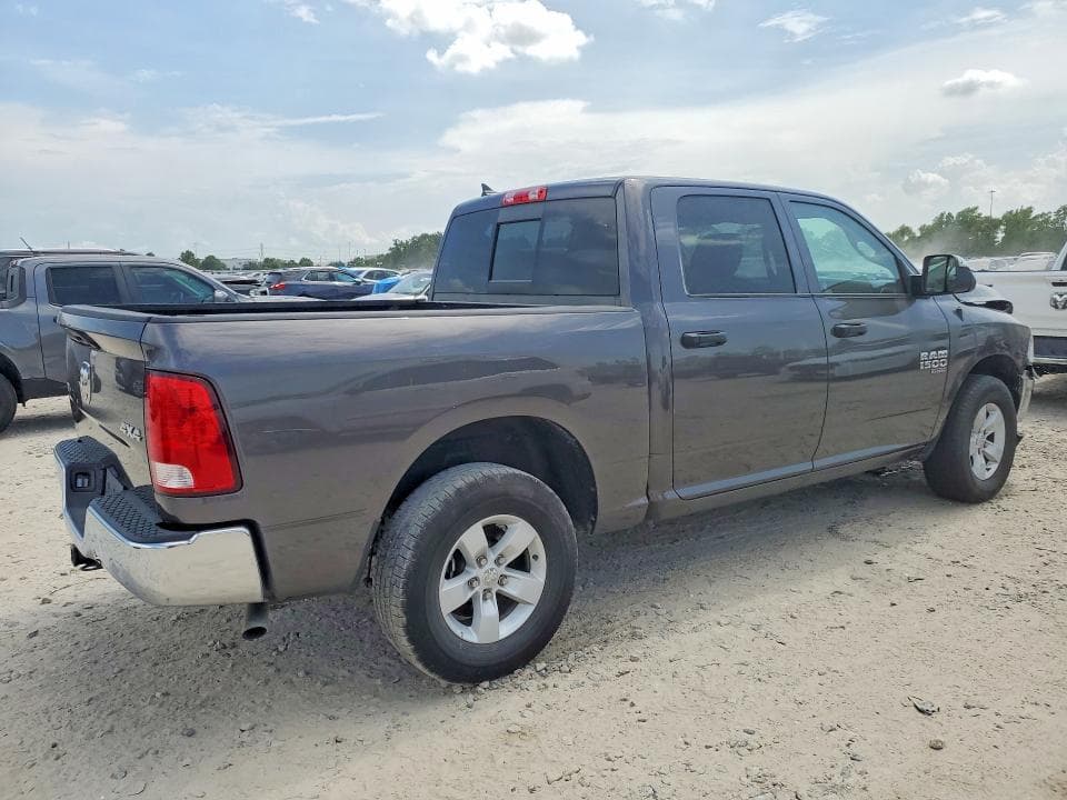 2023 RAM 1500 CLASSIC SLT 3