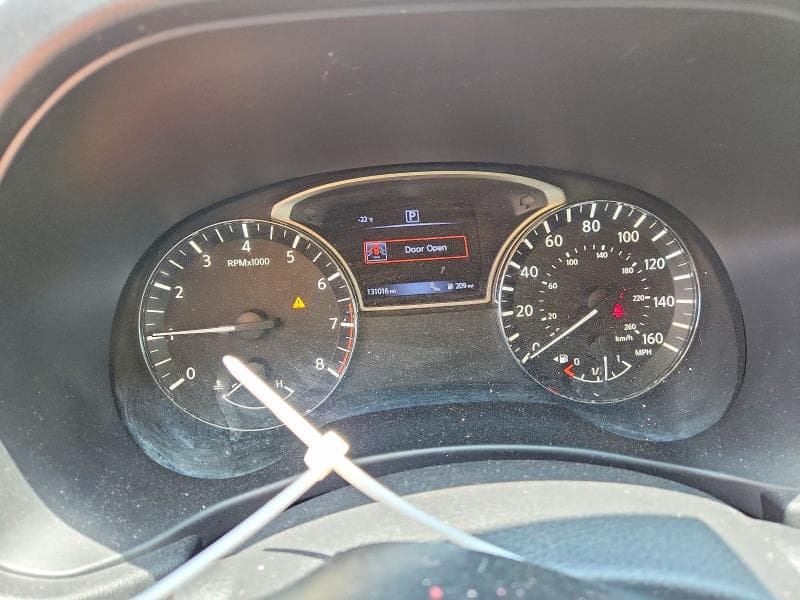 2017 NISSAN PATHFINDER S 9