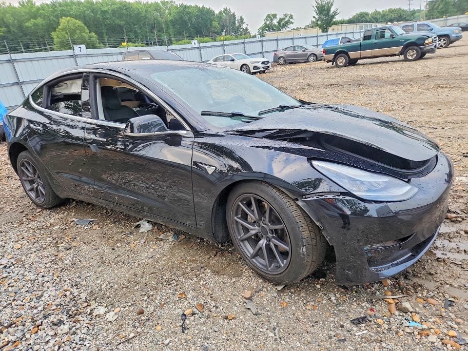 2020 TESLA MODEL 3 4
