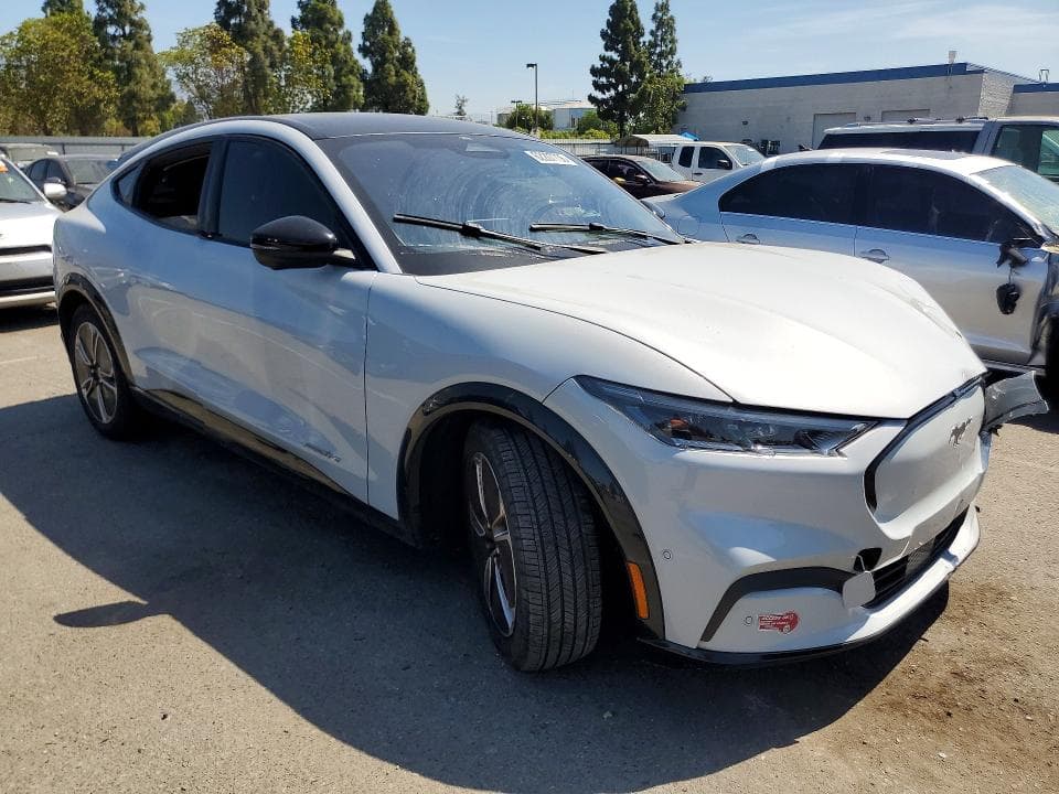 2023 FORD MUSTANG MACH-E PREMIUM 4