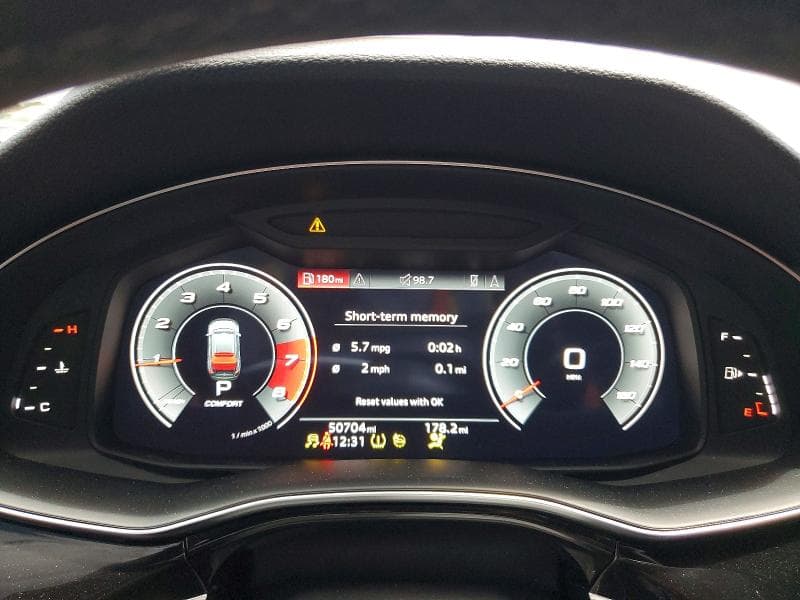 2021 AUDI Q8 PREMIUM 9