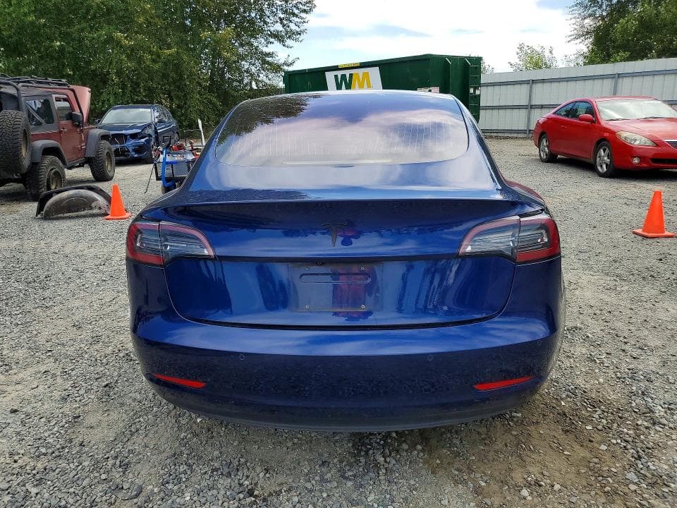2018 TESLA MODEL 3 6