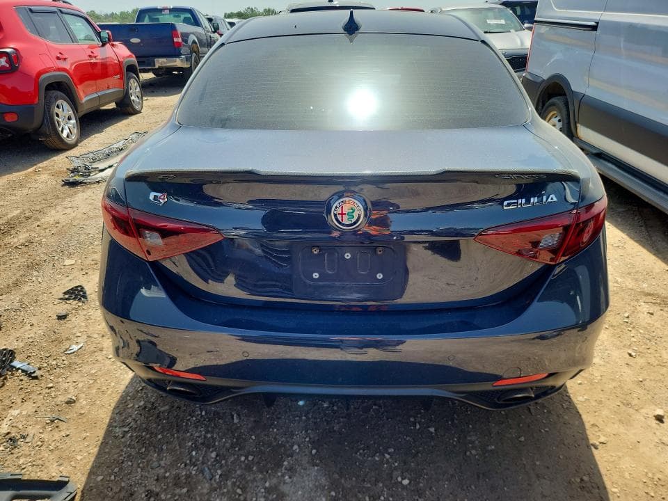 2019 ALFA ROMEO GIULIA TI 6