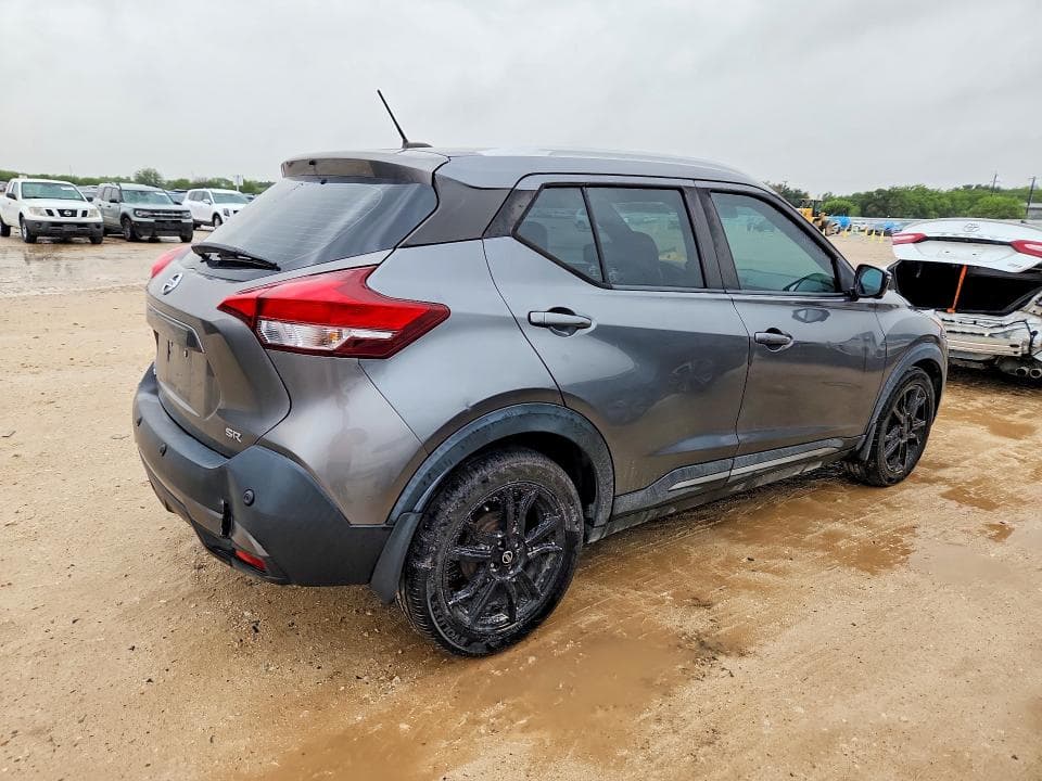 2020 NISSAN KICKS SR 3