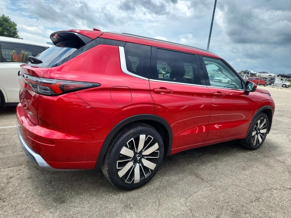 2026 MITSUBISHI OUTLANDER SEL 3