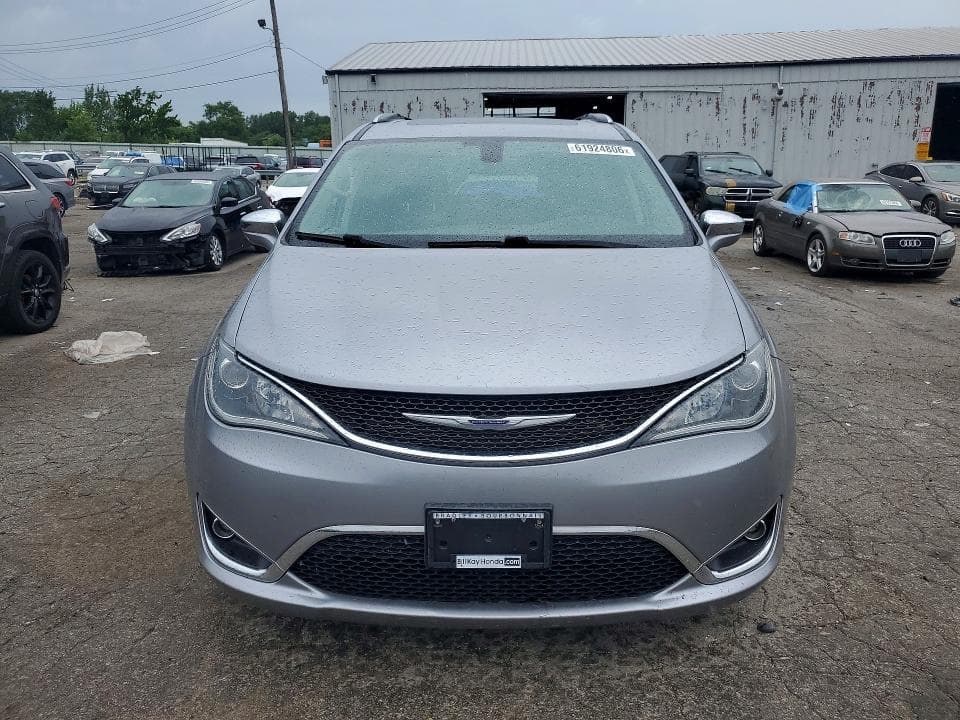 2019 CHRYSLER PACIFICA LIMITED 5