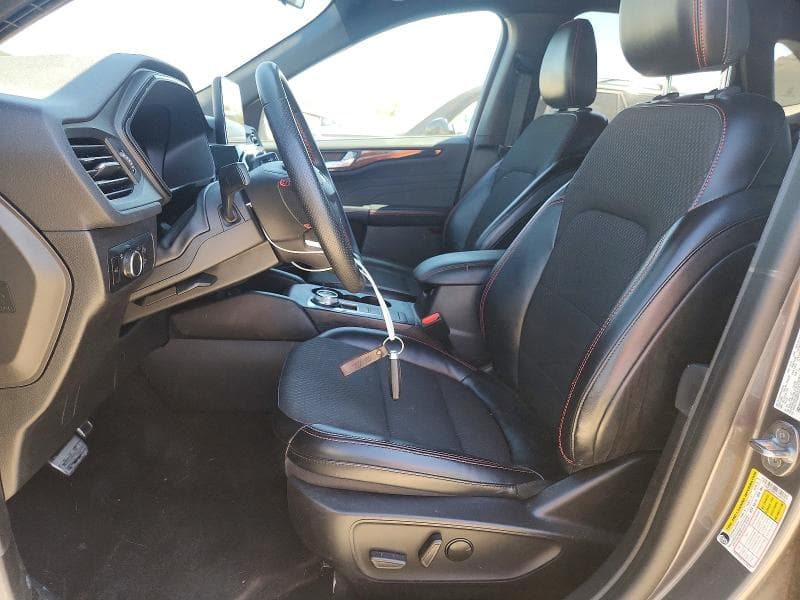 2023 FORD ESCAPE ST LINE 7