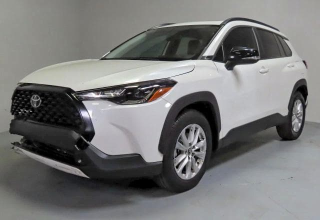 2025 TOYOTA COROLLA CROSS LE 3