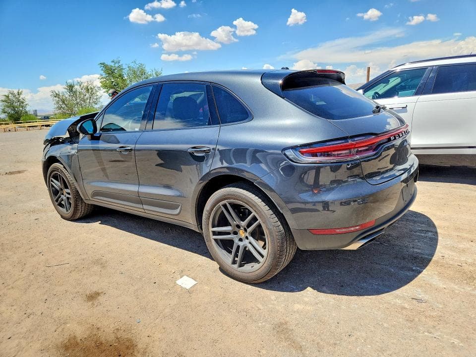 2021 PORSCHE MACAN 2
