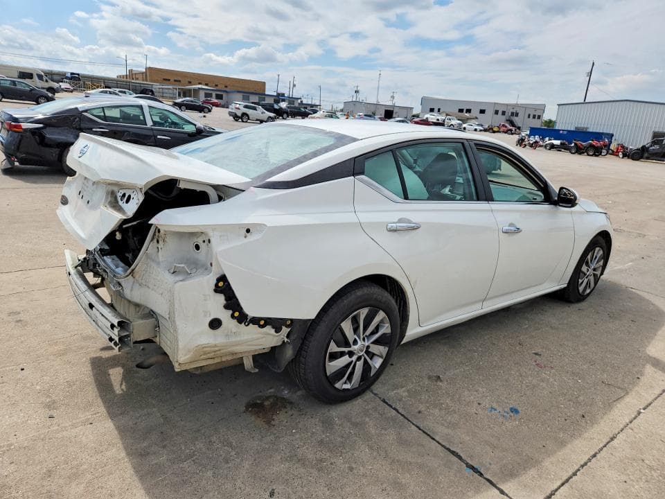 2021 NISSAN ALTIMA S 3