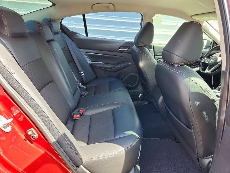 2019 NISSAN ALTIMA SR 10