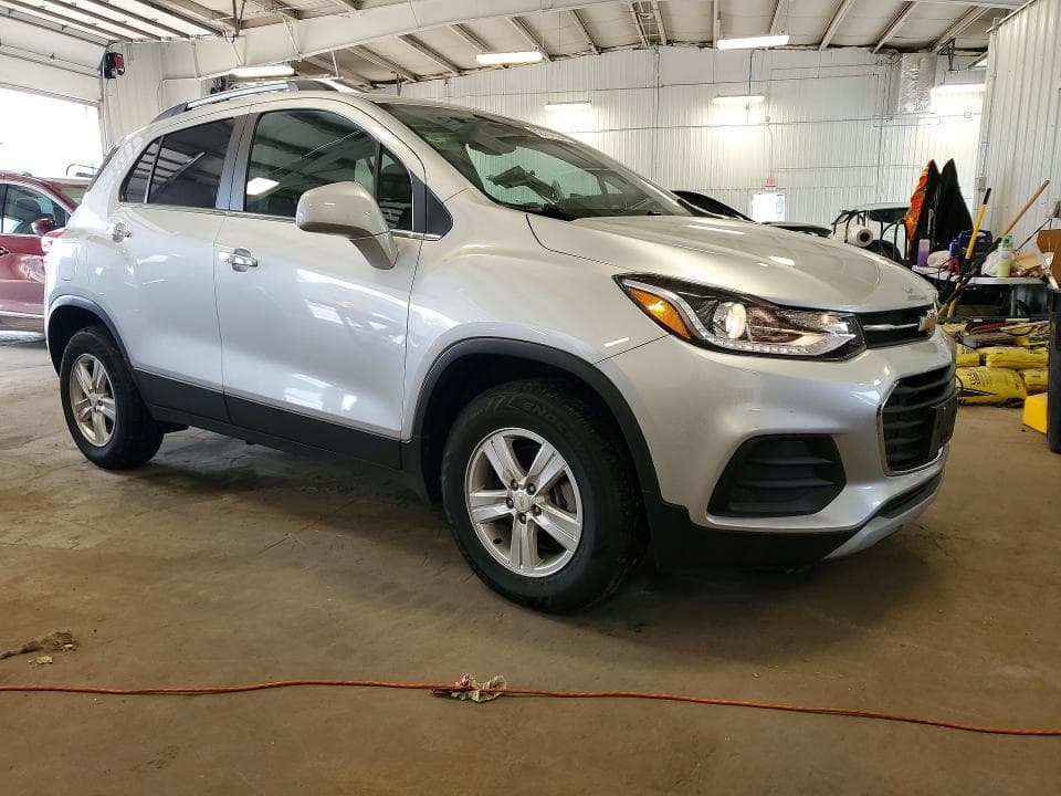 2019 CHEVROLET TRAX 1LT 4