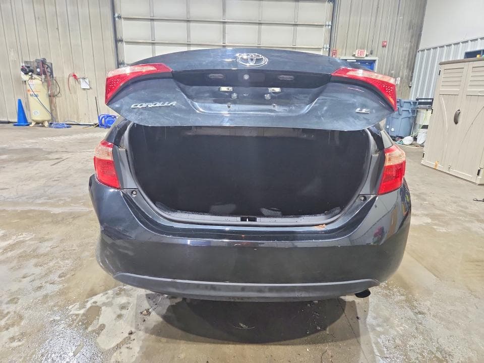 2018 TOYOTA COROLLA LE 6
