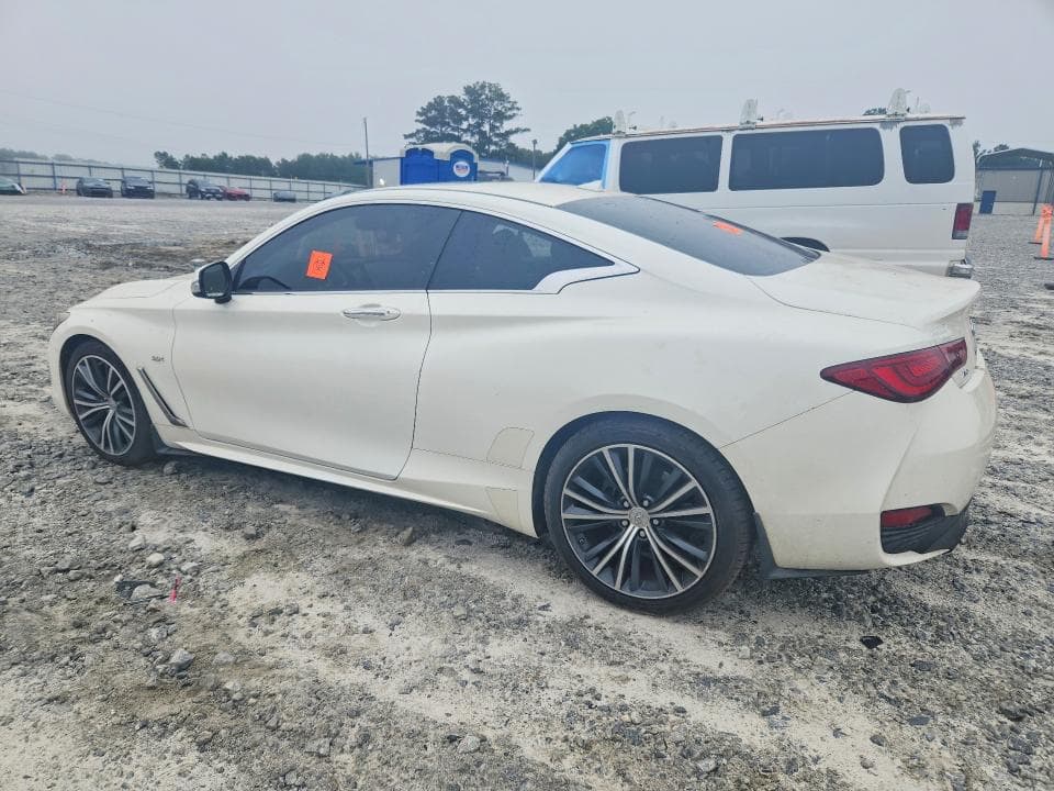 2018 INFINITI Q60 3.0T LUXE 2