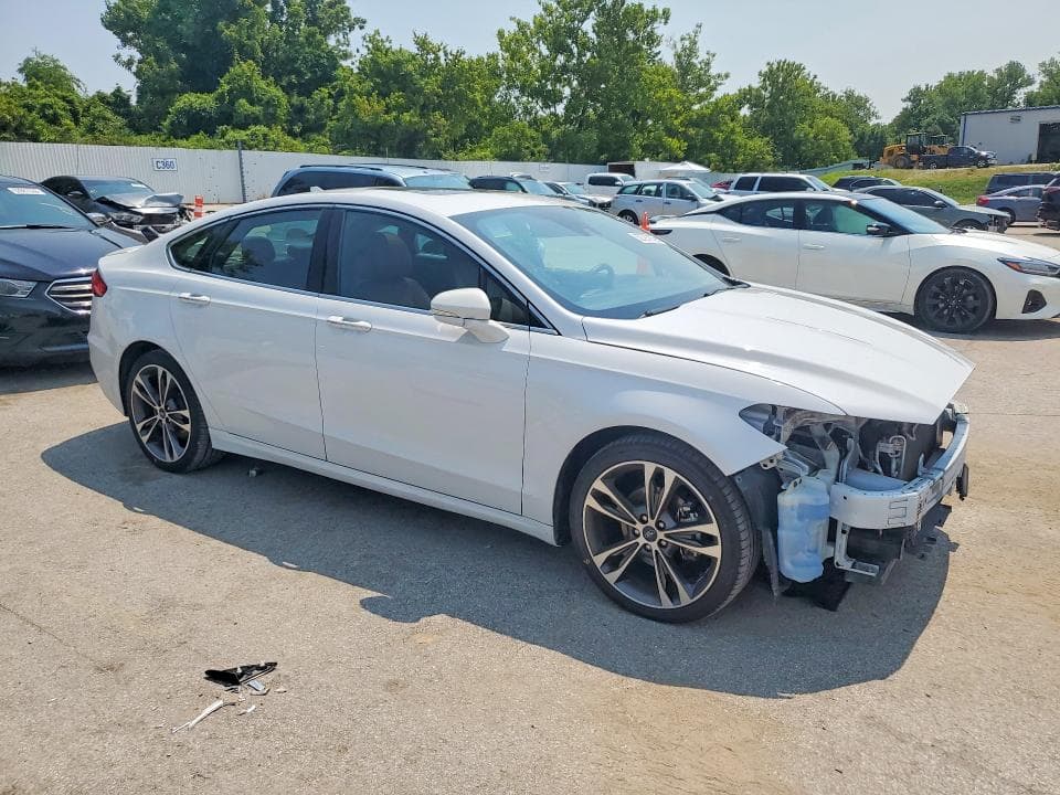 2019 FORD FUSION TITANIUM 4