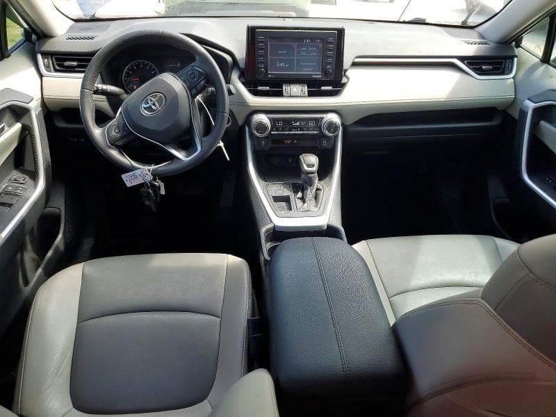 2020 TOYOTA RAV4 XLE PREMIUM 8