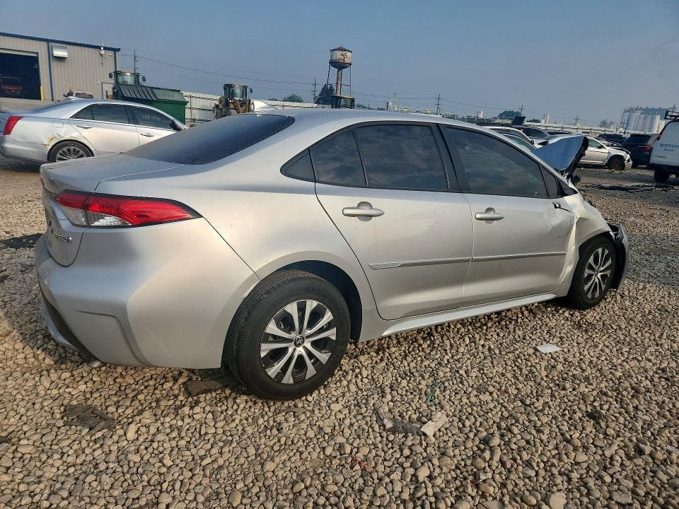 2022 TOYOTA COROLLA LE 3