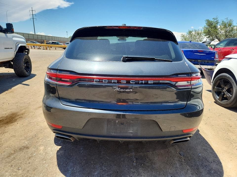 2021 PORSCHE MACAN 6