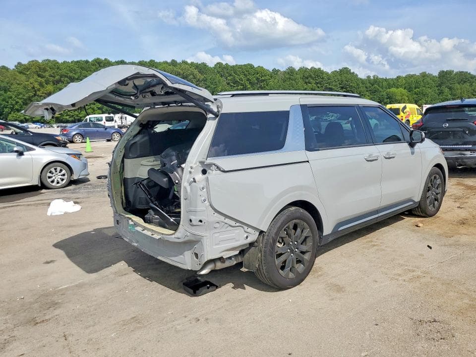 2024 KIA CARNIVAL SX 3