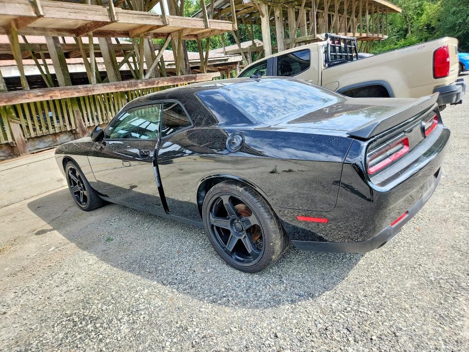 2019 DODGE CHALLENGER SXT 2