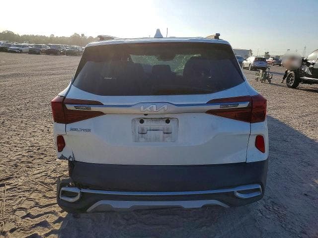2022 KIA SELTOS EX 6